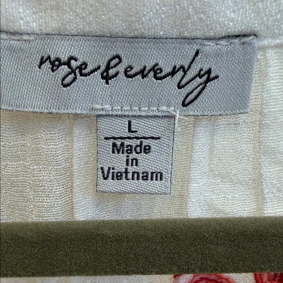 Embroidered Floral Button-Front Women’s Top in White with Red & Yellow Flowers - Picture 2 of 10